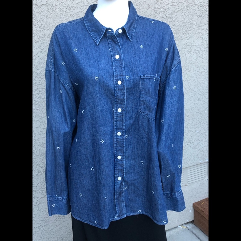 GAP Denim Long Sleeve Button Front Shirt Little Embroidered Hearts Sz XL
